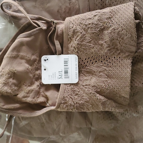NWT Free People Candy Seamless Bralette in sand color M/L - Picture 5 of 5